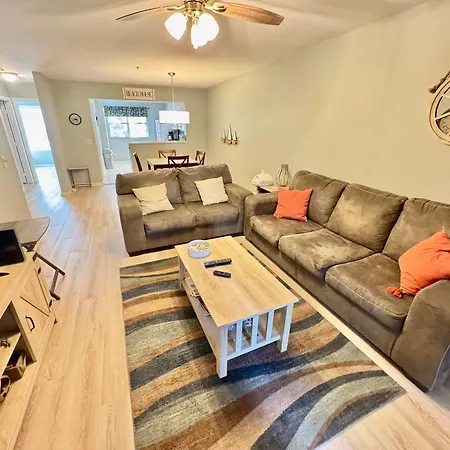 Pet Friendly Beach Villa 2 Bed 2 Bath #7105 Treetops